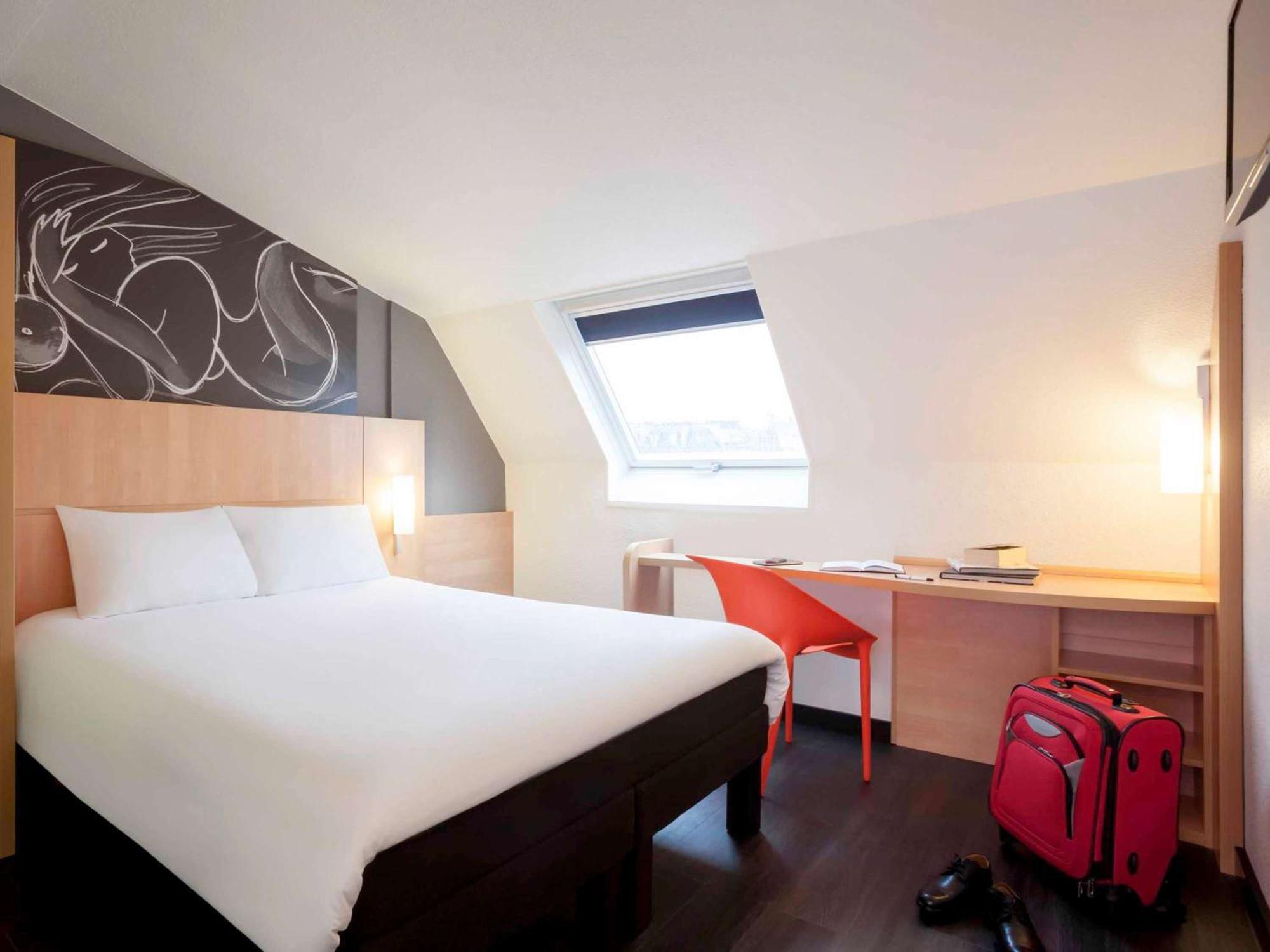 Hotel Ibis Maine Montparnasse Parigi Esterno foto