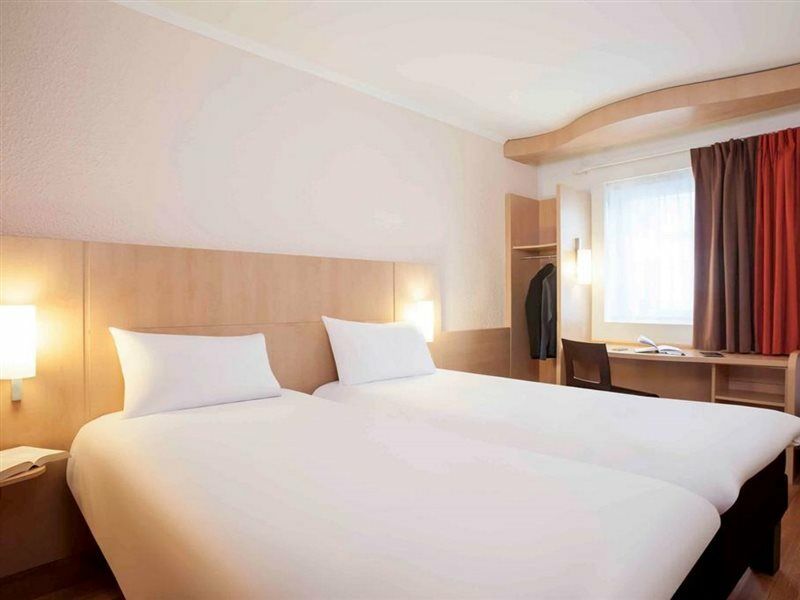 Hotel Ibis Maine Montparnasse Parigi Esterno foto
